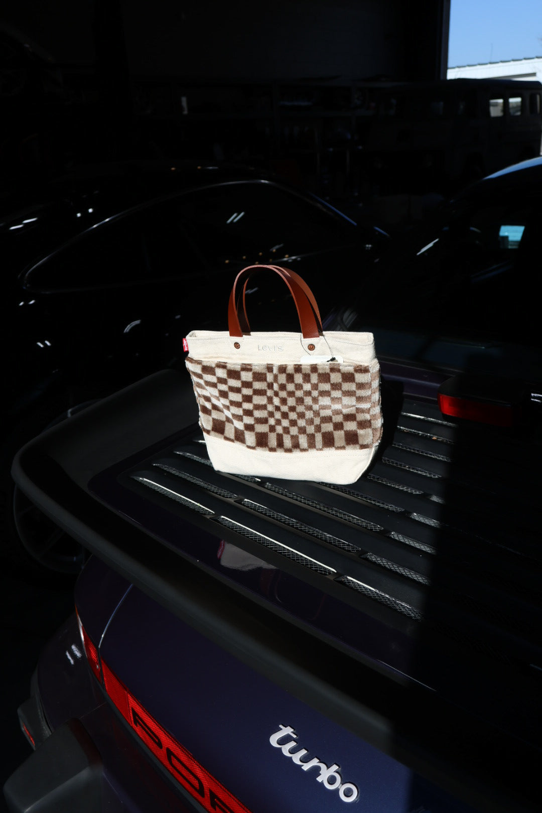 Small Tote Pascha